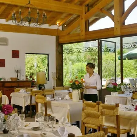 Mendi Alde 2* أوسْ