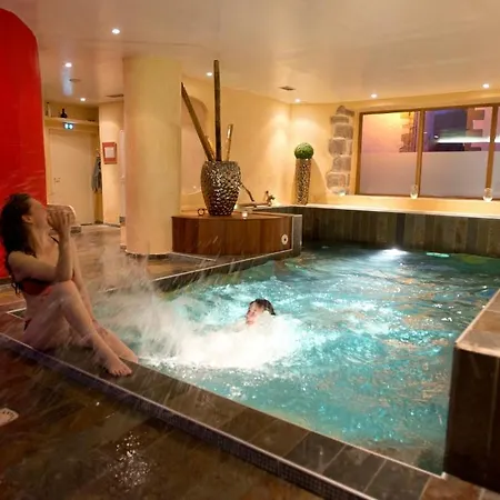 فندق Mendi Alde 2*