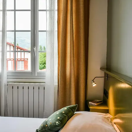 Hotel Mendi Alde Ossès