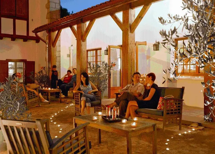 Hotel Mendi Alde Ossès